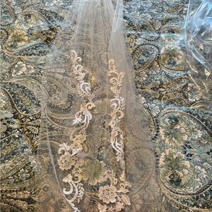 NWT wedding veil